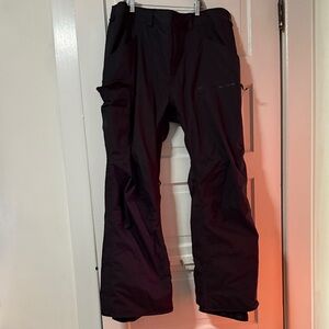 Burton Men's Dark Cargo Pants